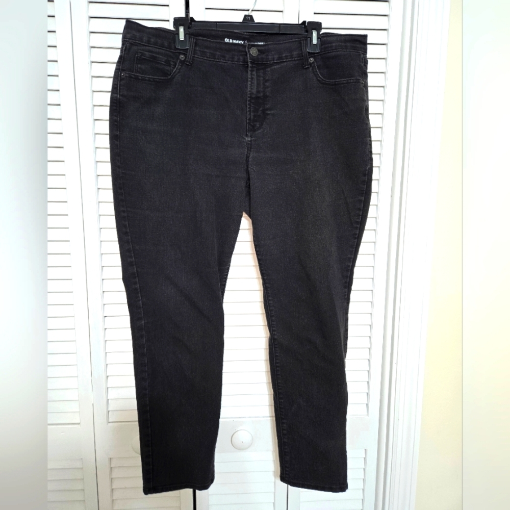 Old Navy Women's 16 Short Original Mid-Rise Skinny Jeans
